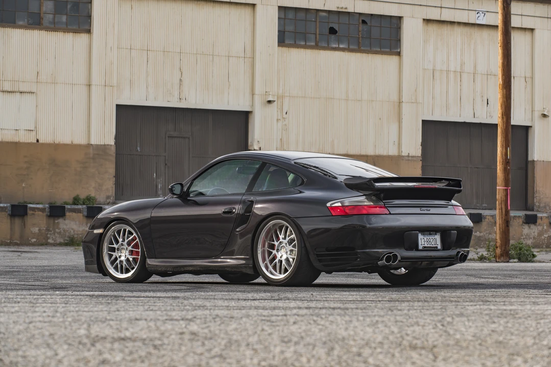 2002 Porsche 996 Turbo - Image 16 of 31