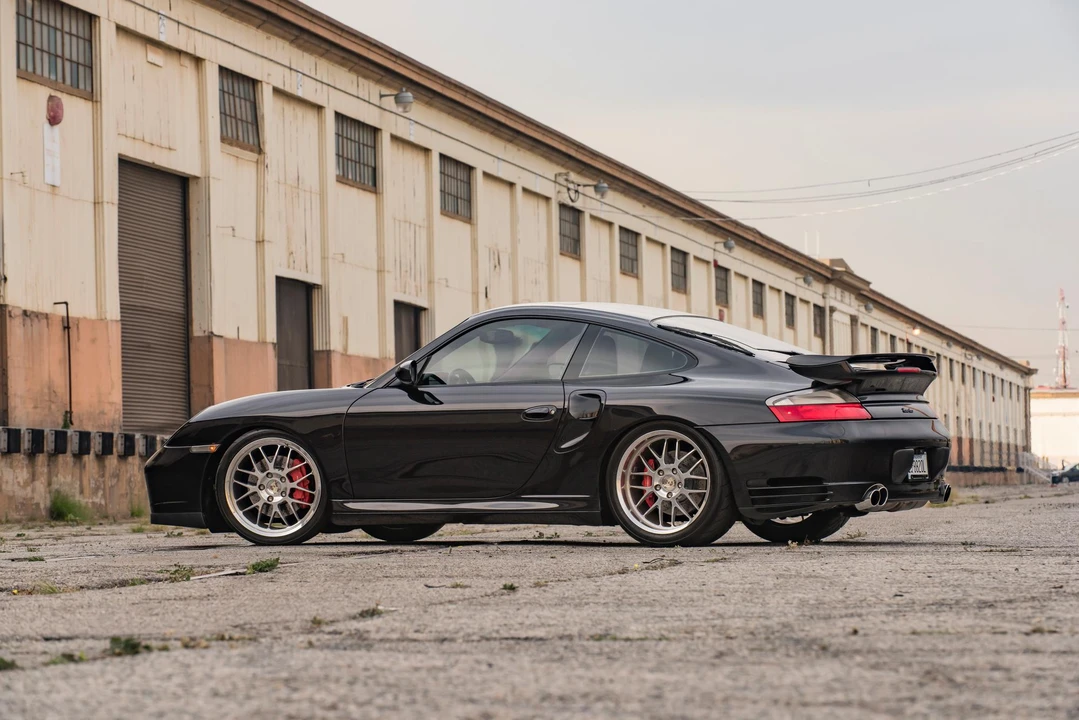 2002 Porsche 996 Turbo - Image 17 of 31