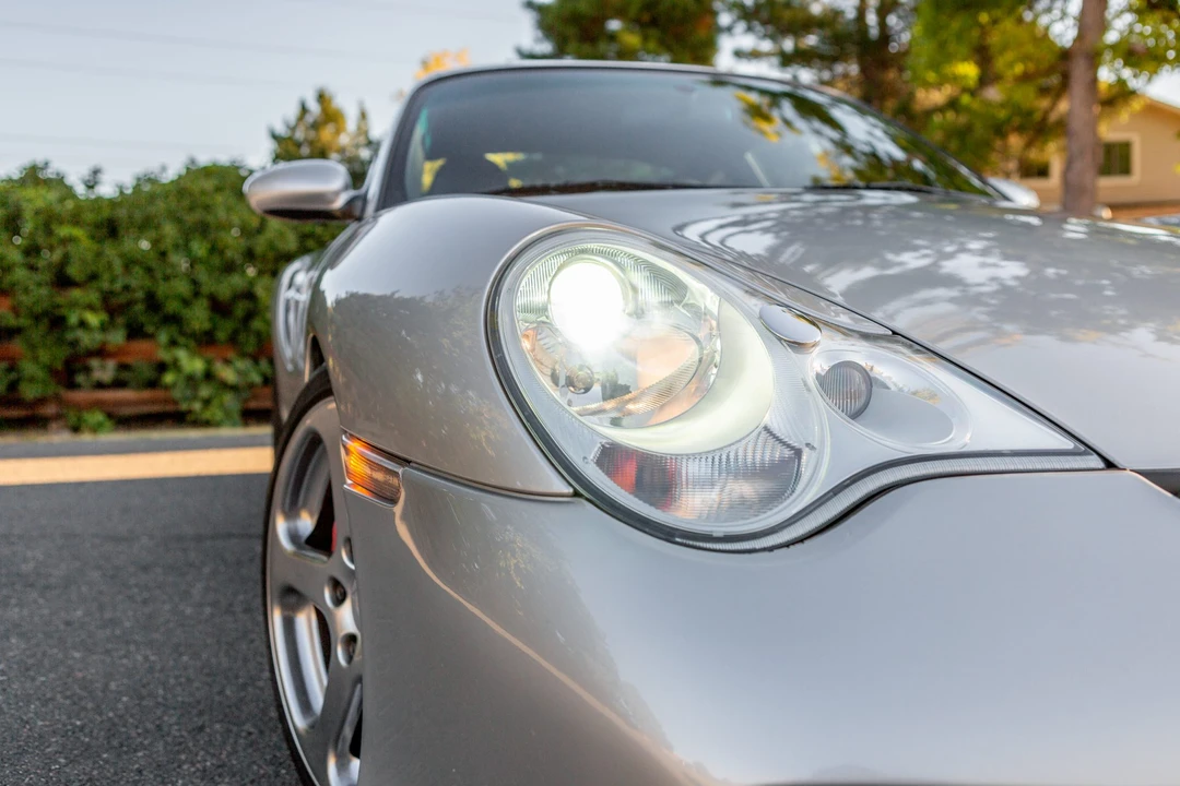 2002 Porsche 996 Turbo - Image 13 of 31