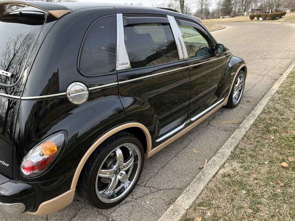 2003 Chrysler PT Cruiser - Image 24 of 31