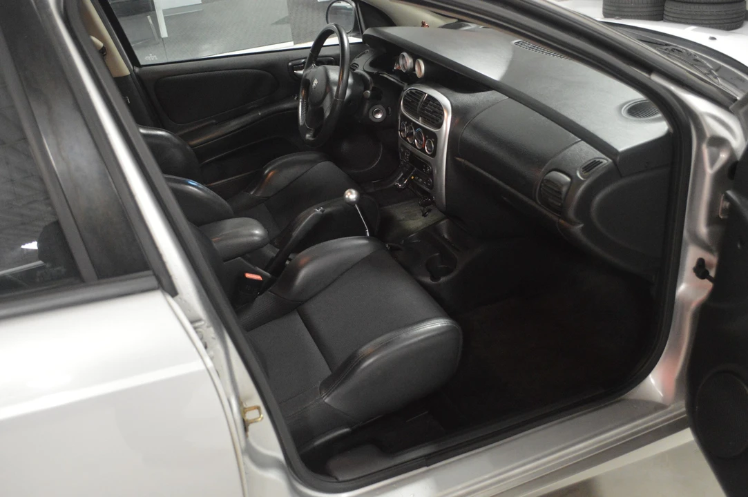 2003 Dodge Neon SRT-4 - Image 25 of 31