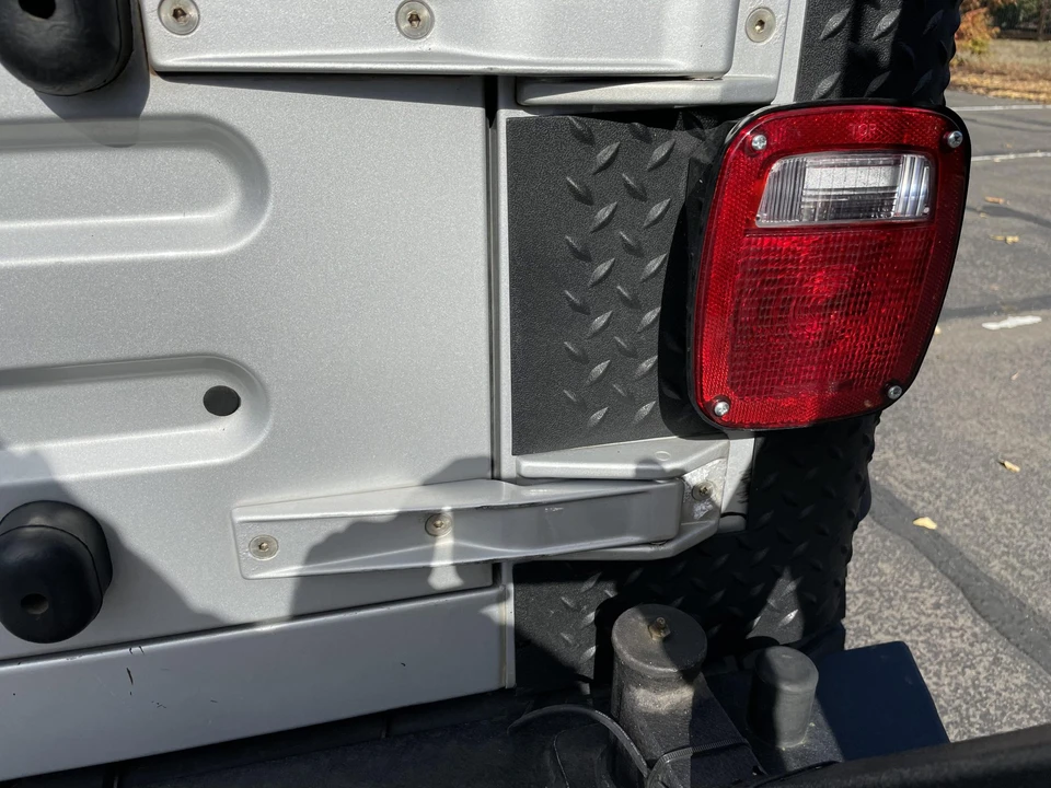 2003 Jeep TJ Wrangler - Image 25 of 31