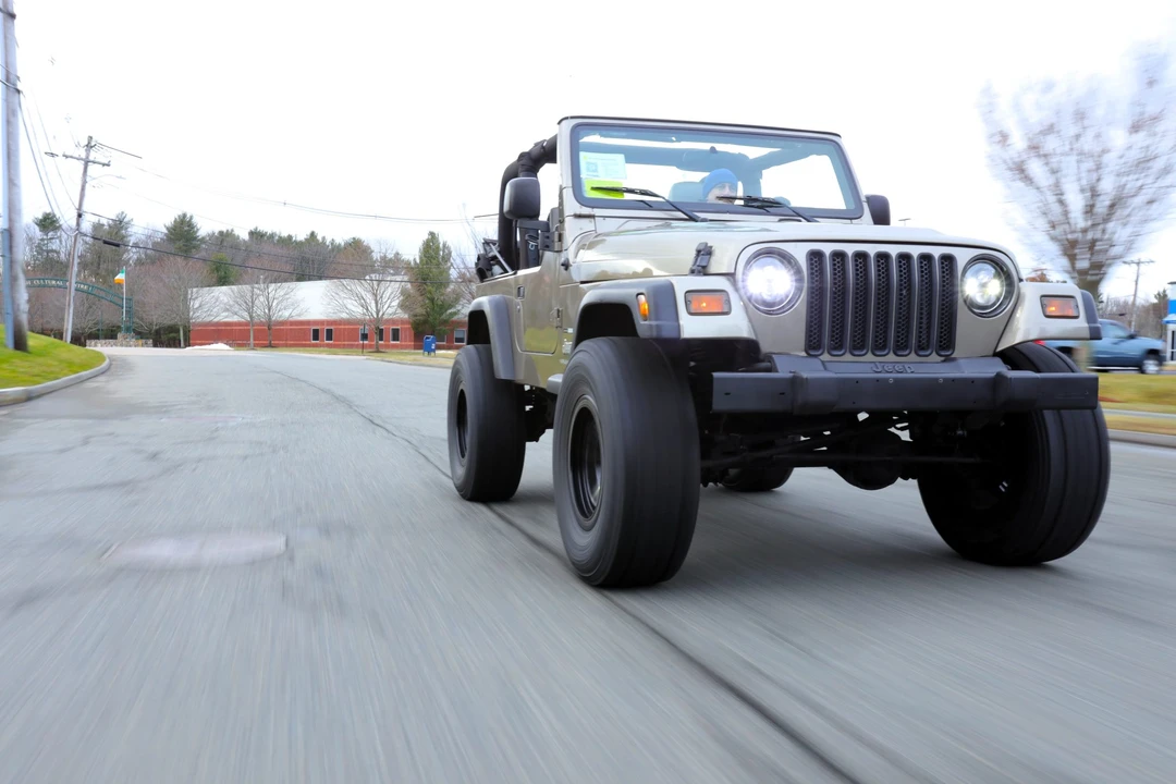 2003 Jeep TJ Wrangler - Image 26 of 31