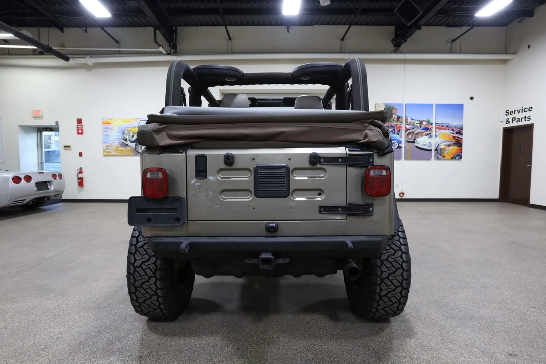 2003 Jeep TJ Wrangler - Image 9 of 31