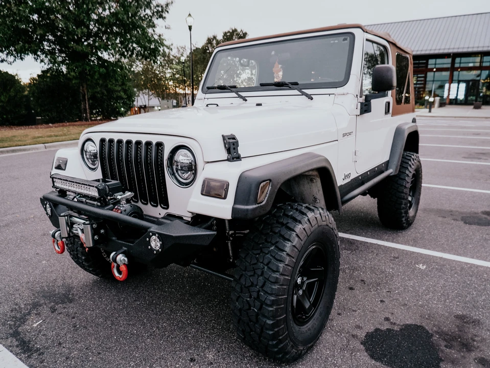 2003 Jeep TJ Wrangler - Image 9 of 31