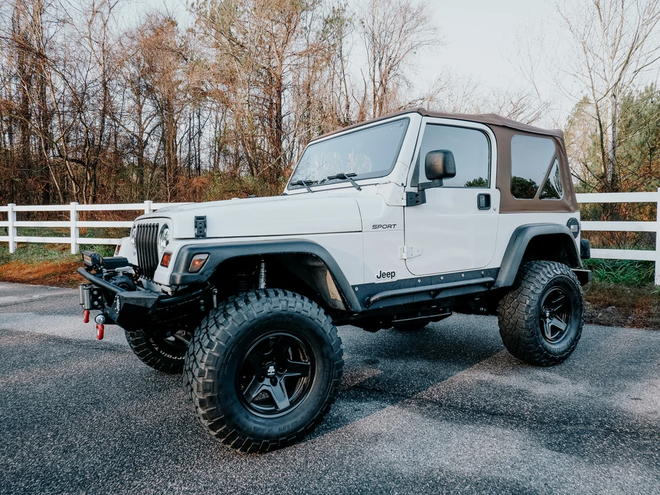 2003 Jeep TJ Wrangler - Image 15 of 31