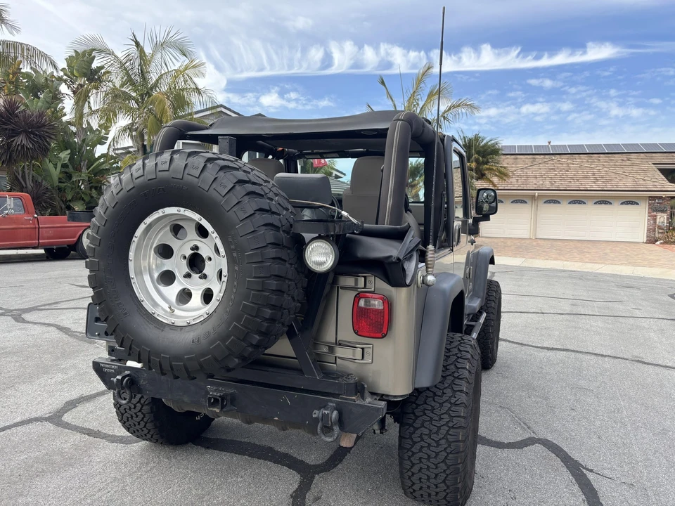 2003 Jeep TJ Wrangler - Image 21 of 31