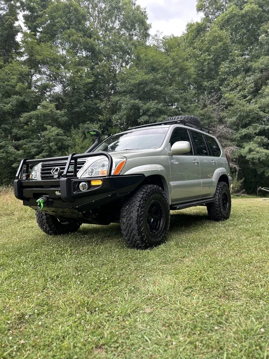 2003 Lexus GX 1st Gen - Image 3 of 31