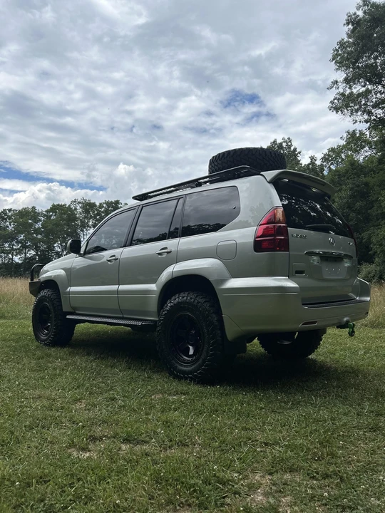 2003 Lexus GX 1st Gen - Image 8 of 31