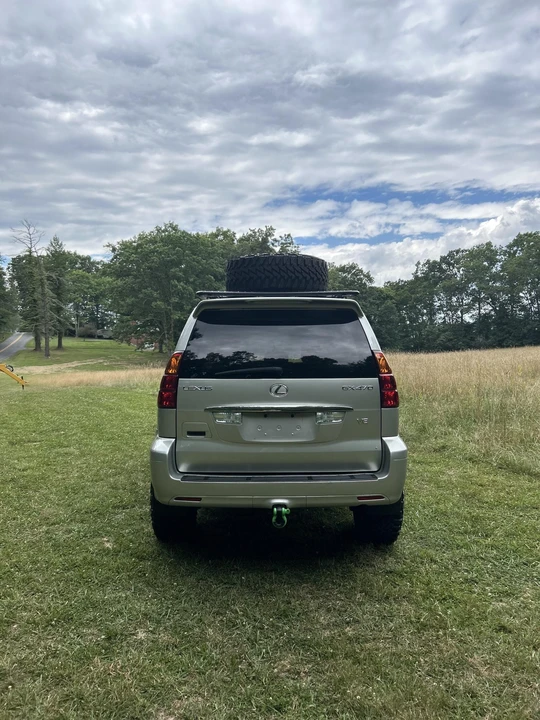 2003 Lexus GX 1st Gen - Image 12 of 31