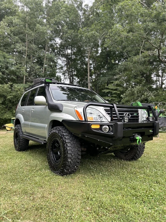 2003 Lexus GX 1st Gen - Image 17 of 31