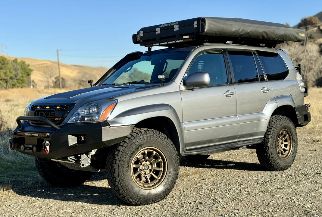 2003 Lexus GX 1st Gen - Image 20 of 31