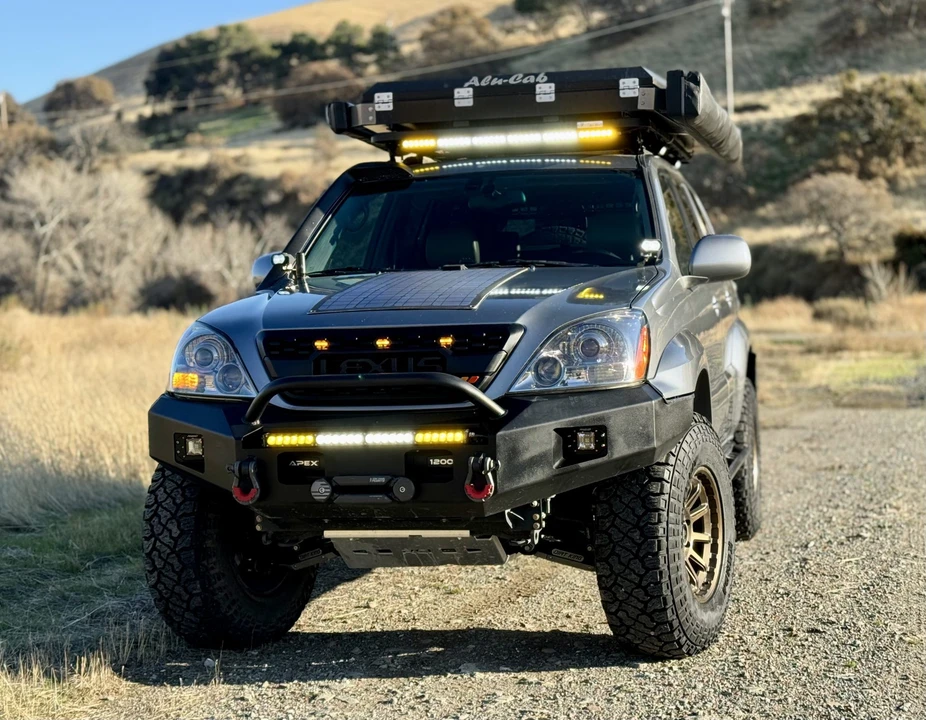 2003 Lexus GX 1st Gen - Image 11 of 31