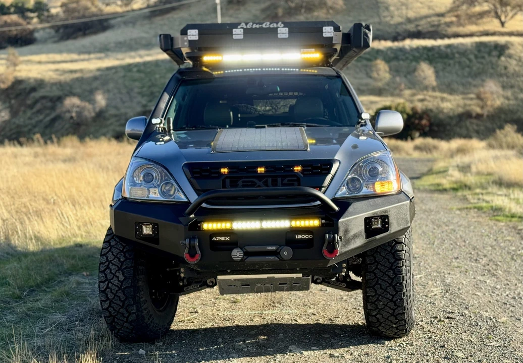 2003 Lexus GX 1st Gen - Image 9 of 31