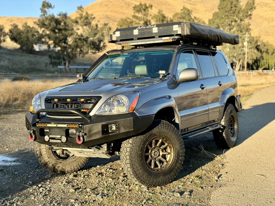 2003 Lexus GX 1st Gen - Image 16 of 31