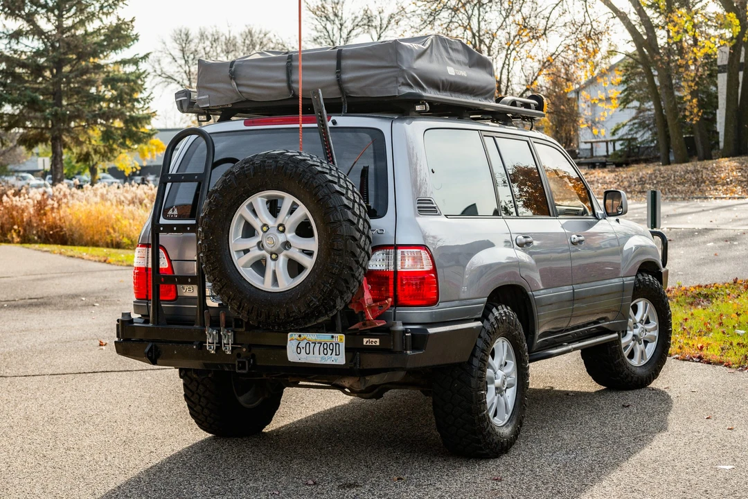 2003 Lexus LX 2nd Gen - Image 6 of 31