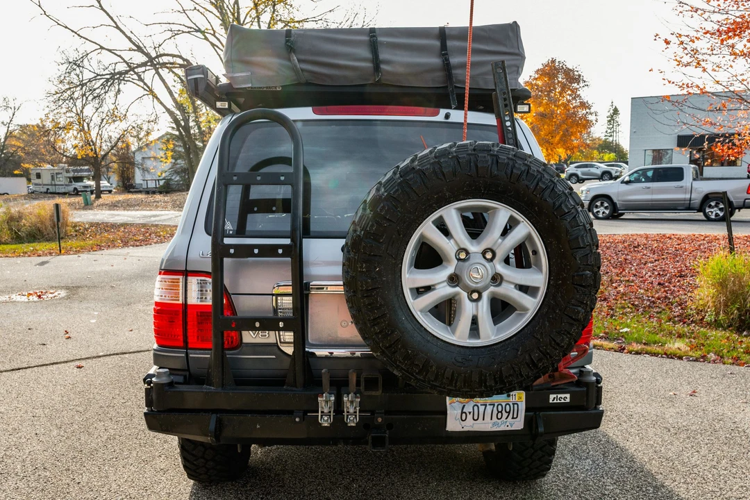 2003 Lexus LX 2nd Gen - Image 13 of 31