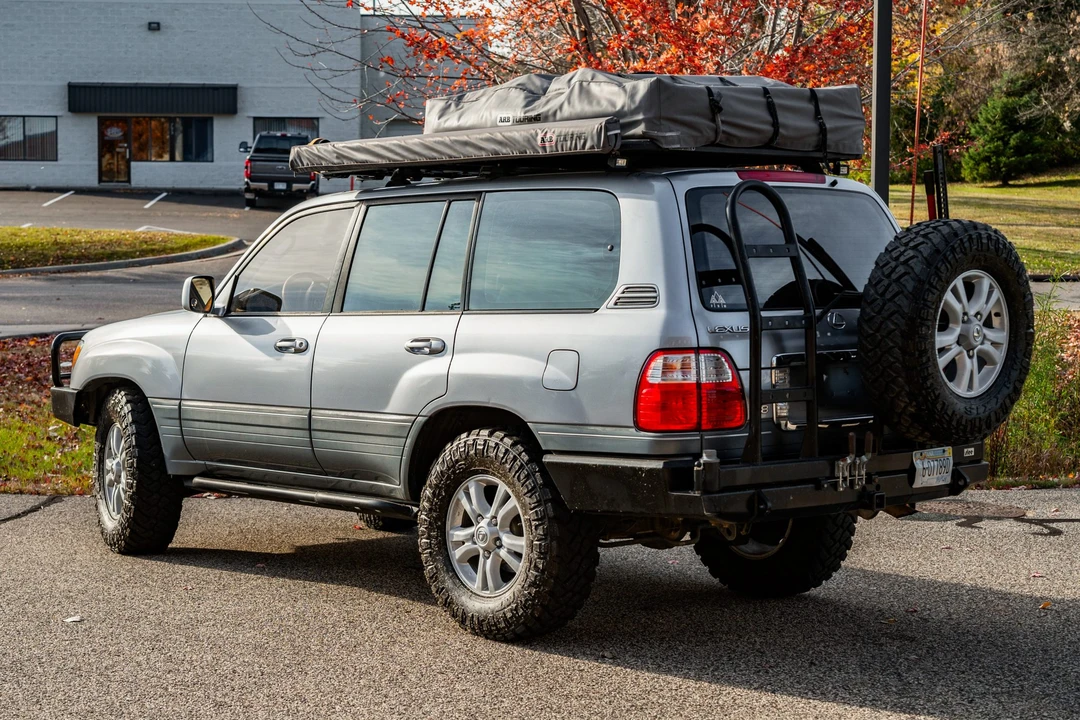 2003 Lexus LX 2nd Gen - Image 8 of 31