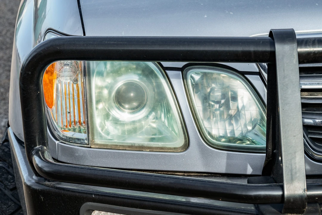 2003 Lexus LX 2nd Gen - Image 21 of 31
