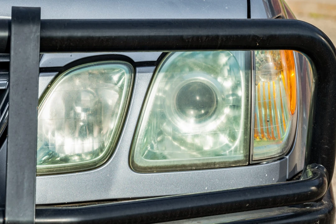 2003 Lexus LX 2nd Gen - Image 22 of 31