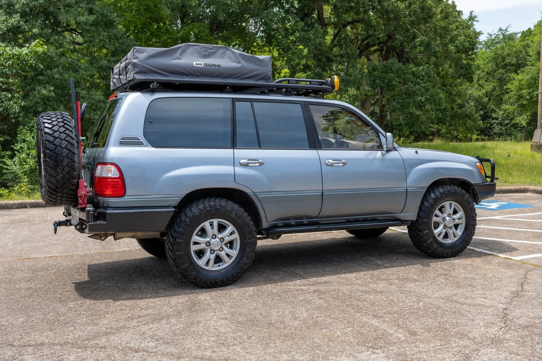 2003 Lexus LX 2nd Gen - Image 16 of 31