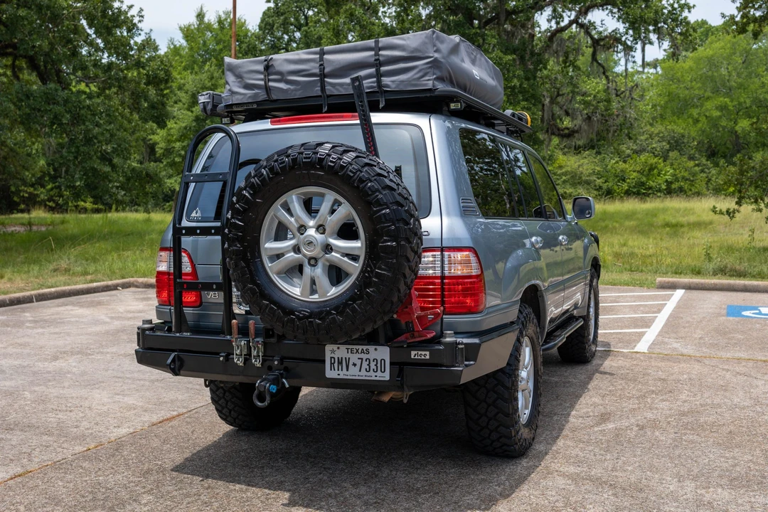 2003 Lexus LX 2nd Gen - Image 20 of 31