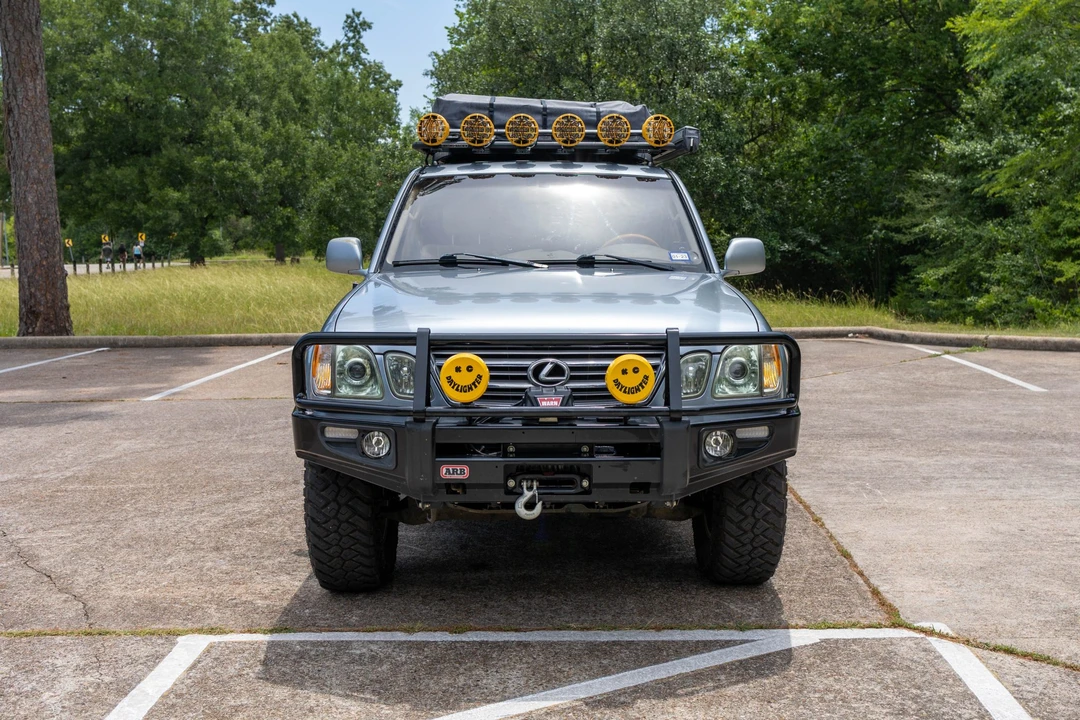 2003 Lexus LX 2nd Gen - Image 6 of 31
