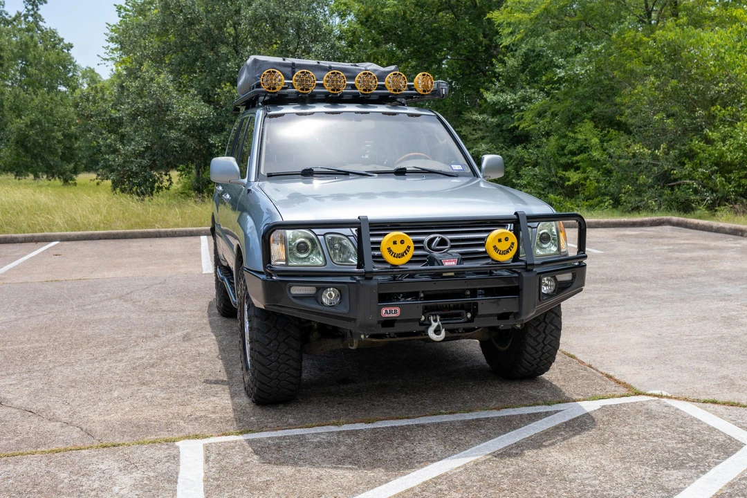 2003 Lexus LX 2nd Gen - Image 7 of 31