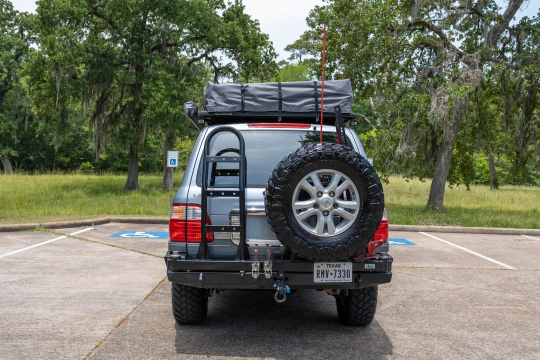 2003 Lexus LX 2nd Gen - Image 22 of 31