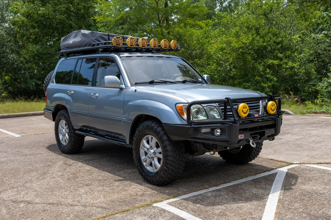 2003 Lexus LX 2nd Gen - Image 8 of 31