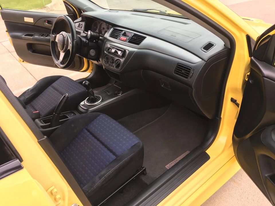 2003 Mitsubishi Lancer Evolution VIII 7th Gen - Image 28 of 31