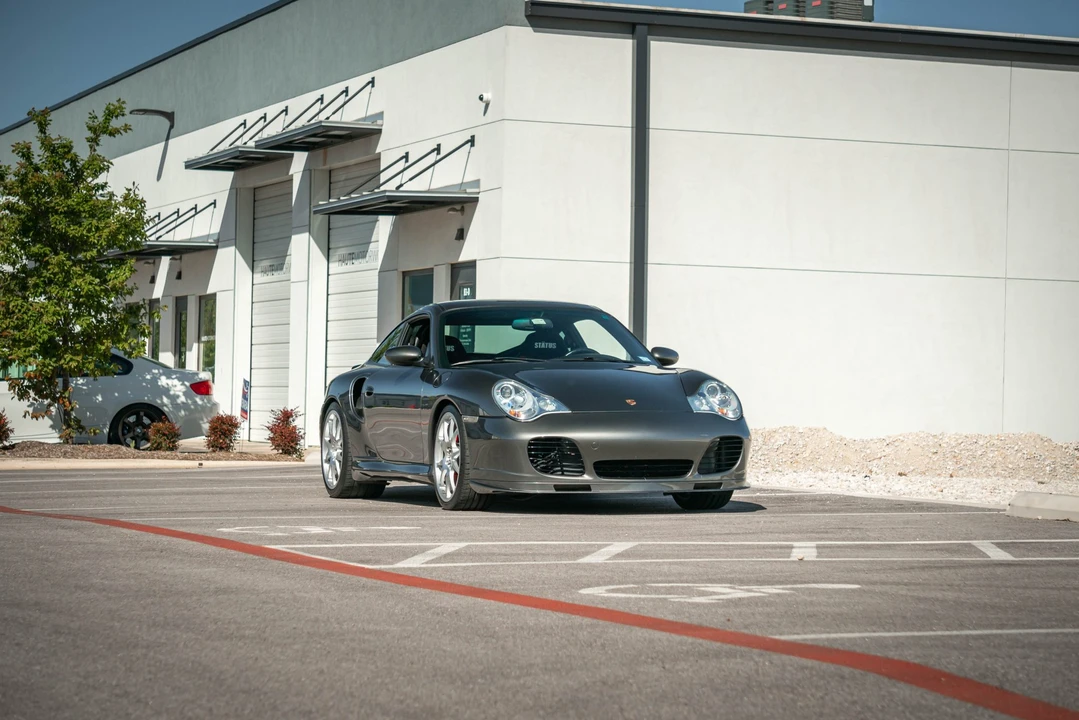 2003 Porsche 996 Turbo - Image 6 of 31