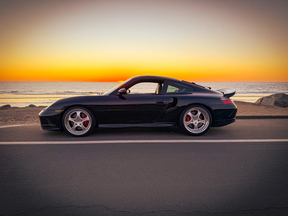 2003 Porsche 996 Turbo - Image 9 of 31