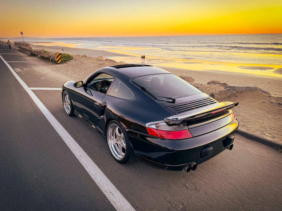 2003 Porsche 996 Turbo - Image 13 of 31