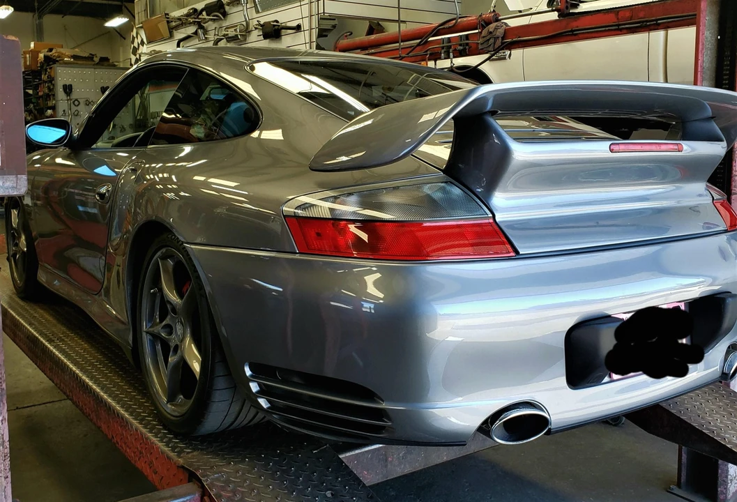 2003 Porsche 996 Turbo - Image 19 of 31