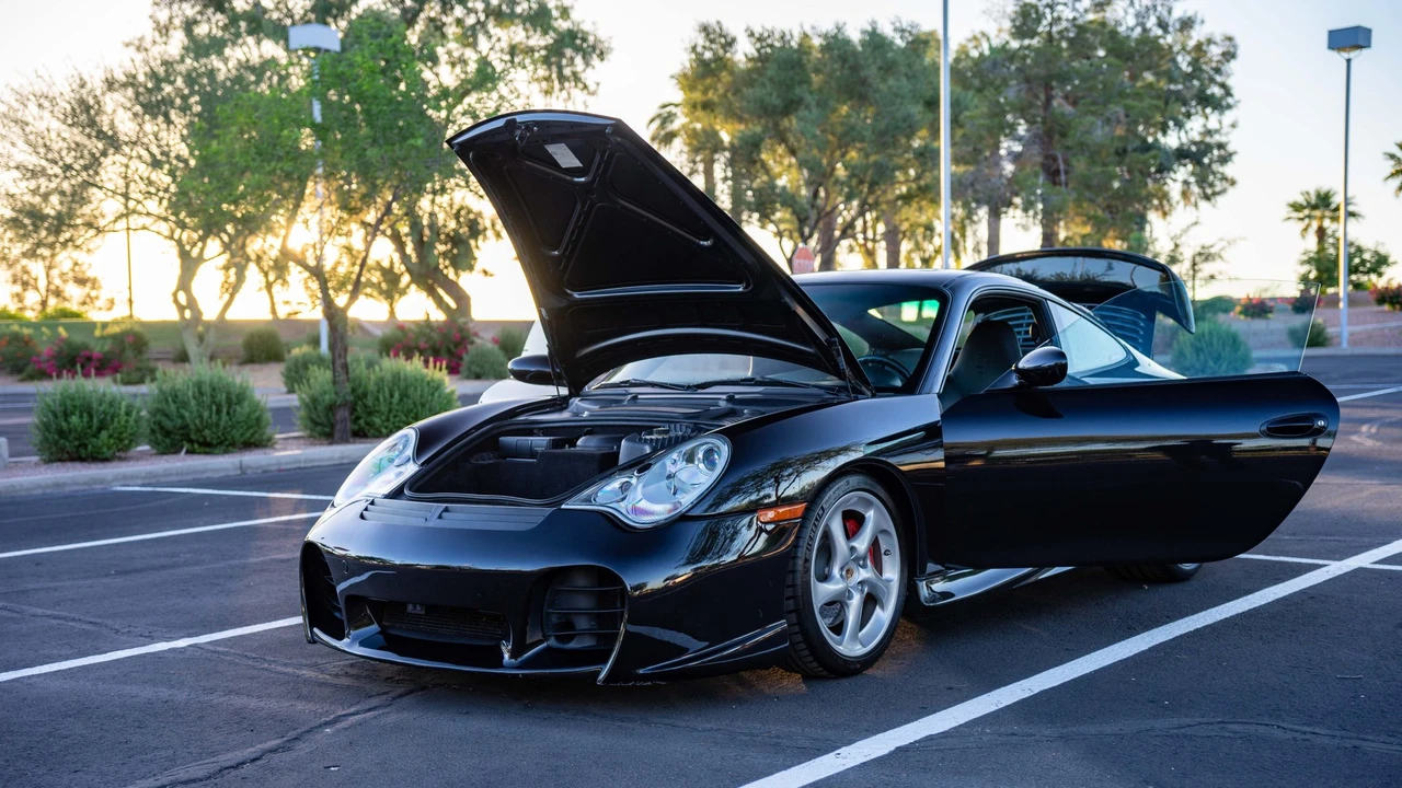 2003 Porsche 996 Turbo - Image 28 of 31