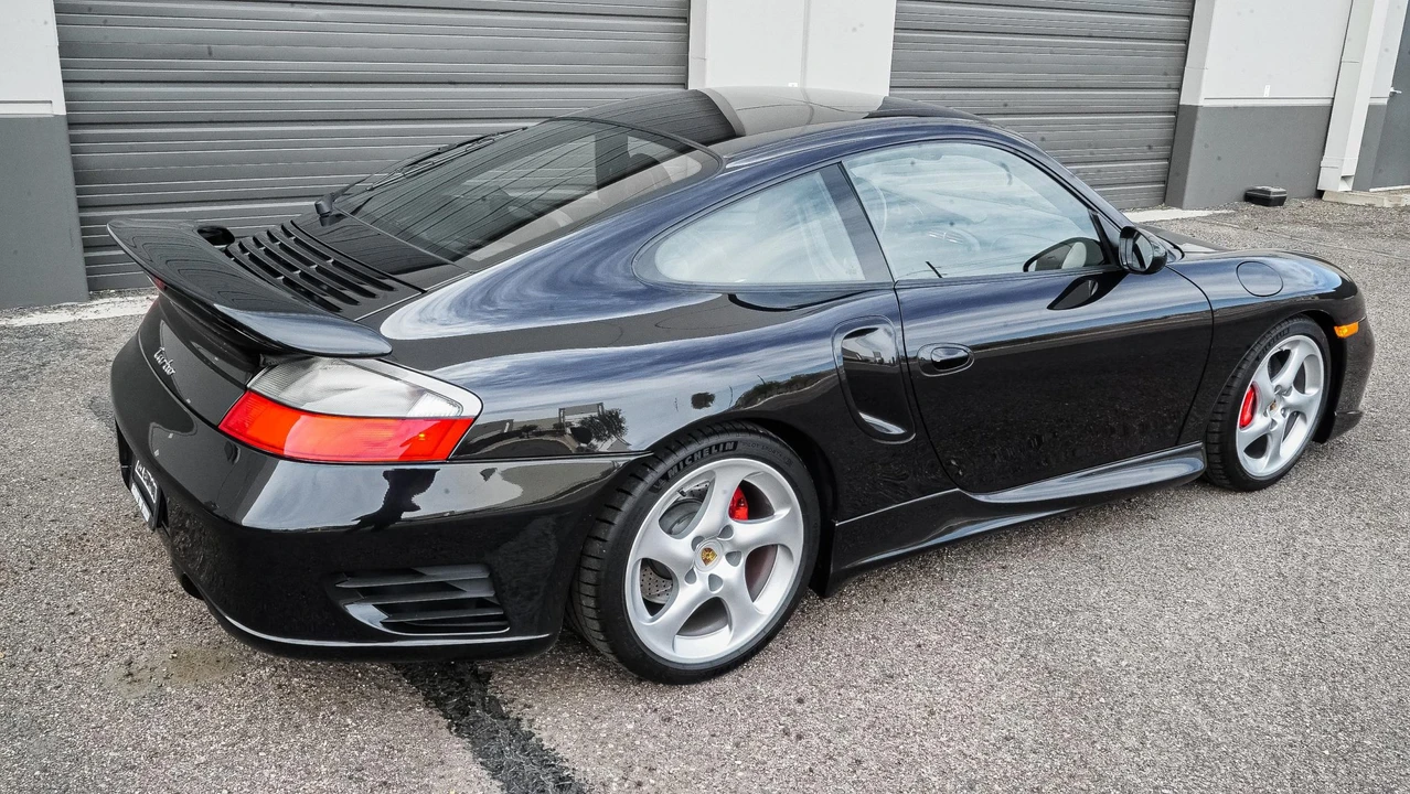 2003 Porsche 996 Turbo - Image 13 of 31