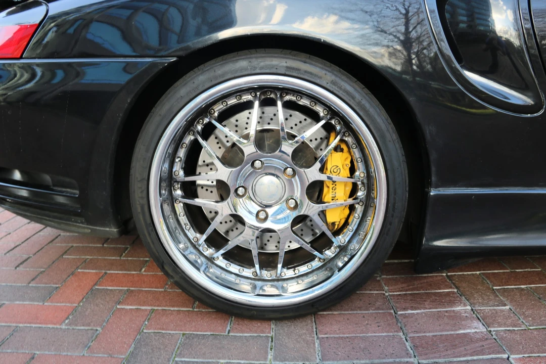 2003 Porsche 996 Turbo - Image 22 of 31