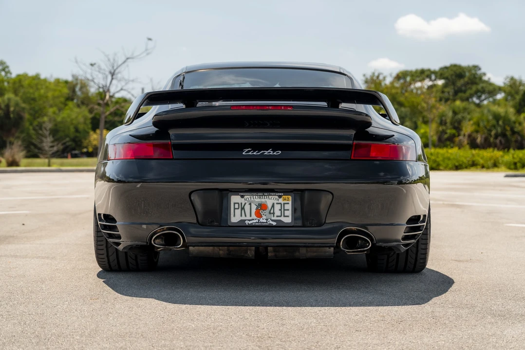 2003 Porsche 996 Turbo - Image 10 of 31