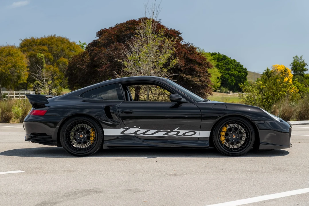 2003 Porsche 996 Turbo - Image 12 of 31