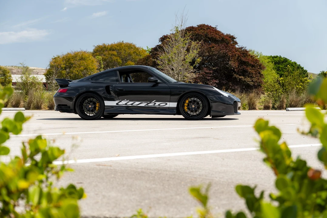 2003 Porsche 996 Turbo - Image 13 of 31