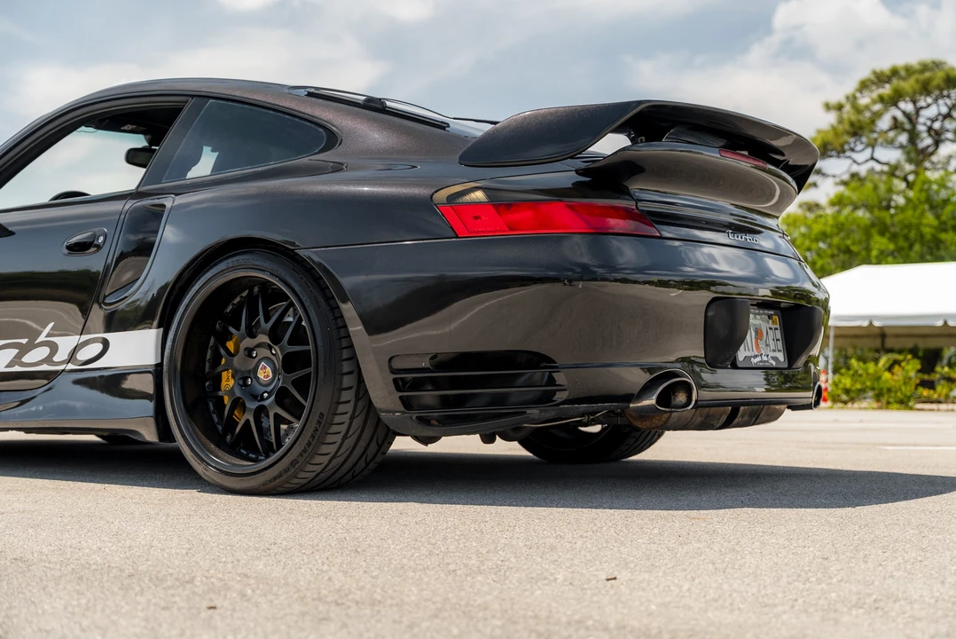 2003 Porsche 996 Turbo - Image 24 of 31