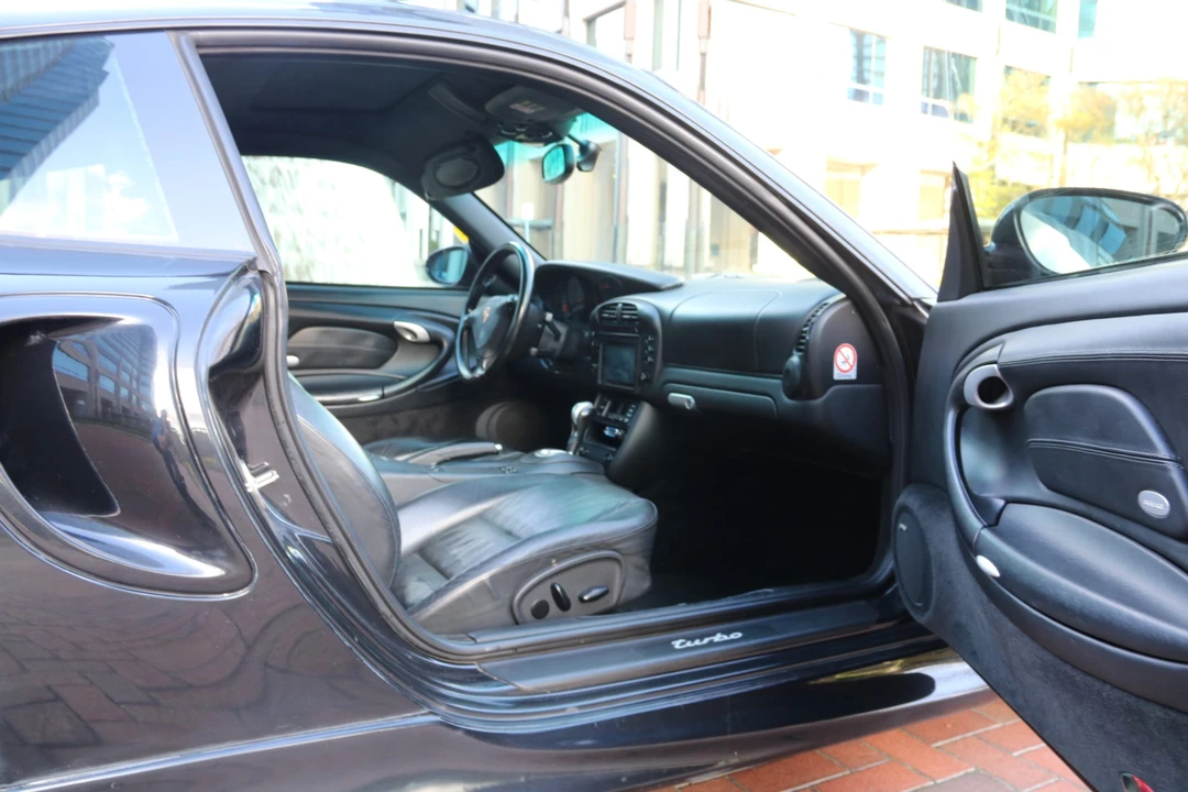 2003 Porsche 996 Turbo - Image 28 of 31