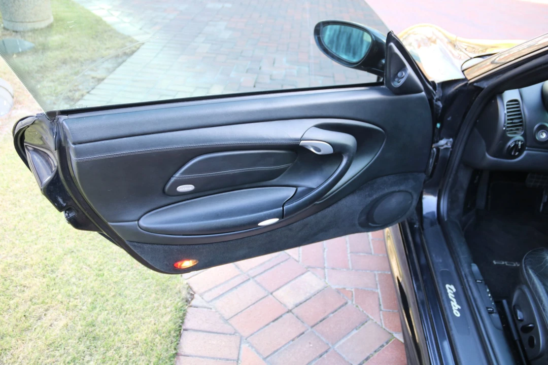 2003 Porsche 996 Turbo - Image 27 of 31