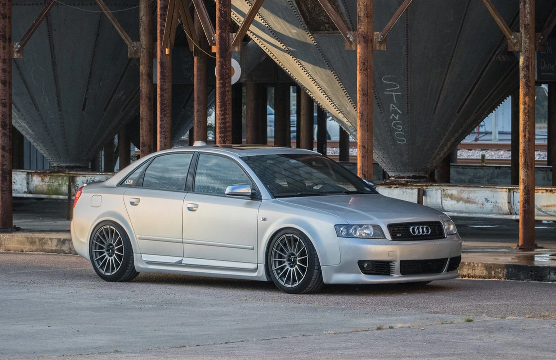 2004 Audi B6 S4 - Image 3 of 31