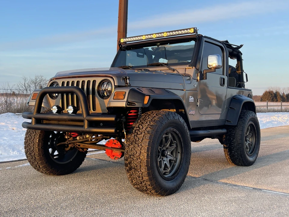 2004 Jeep TJ Wrangler - Image 15 of 31