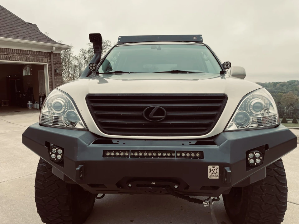 2004 Lexus GX 1st Gen - Image 26 of 31
