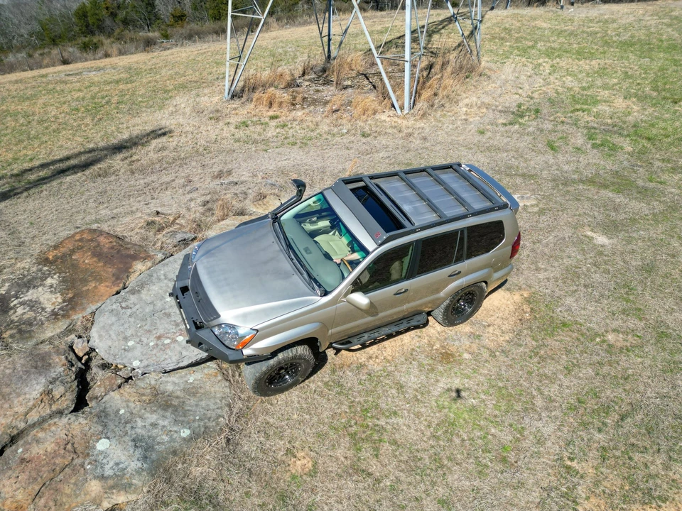 2004 Lexus GX 1st Gen - Image 21 of 31