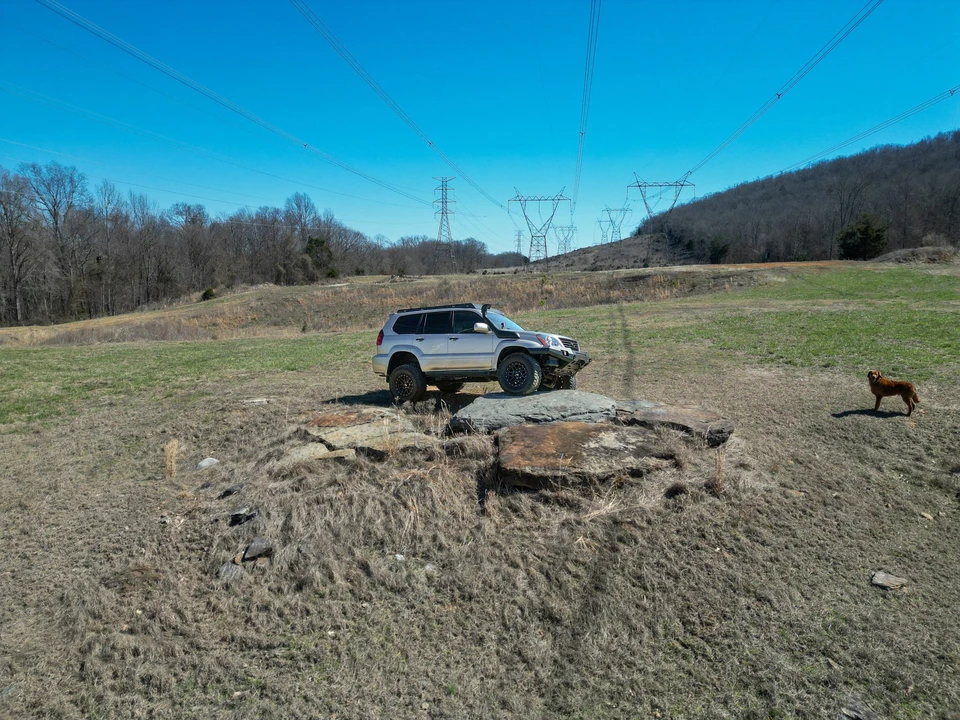 2004 Lexus GX 1st Gen - Image 19 of 31