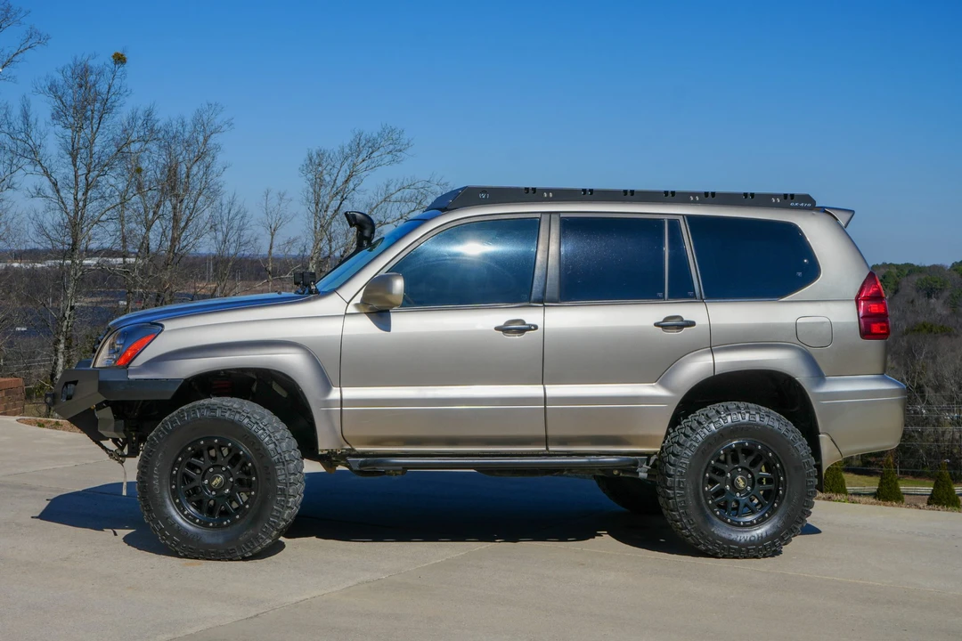 2004 Lexus GX 1st Gen - Image 17 of 31